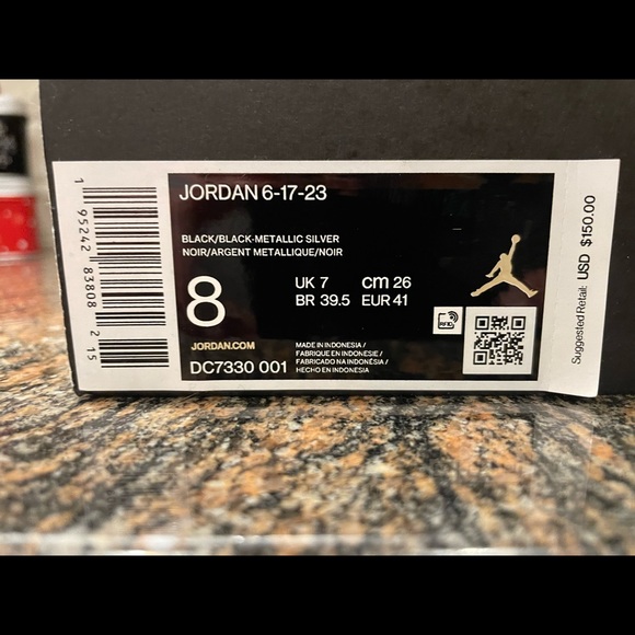 JORDAN 6-17-23 Black/Black/Metallic silver MENS size 8 - Picture 2 of 7